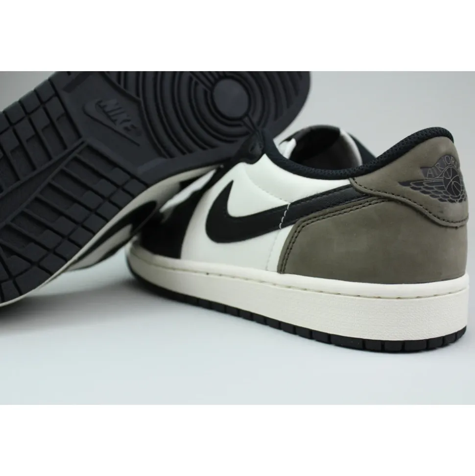 1 Low OG 'Mocha'