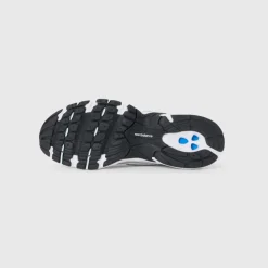 740 Sneaker