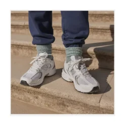530 Sneakers