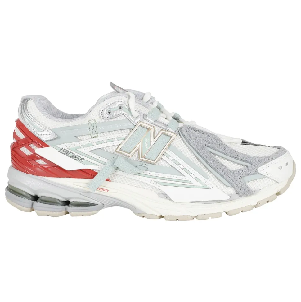 1906A Sneaker