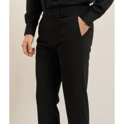 AB7200 Suit