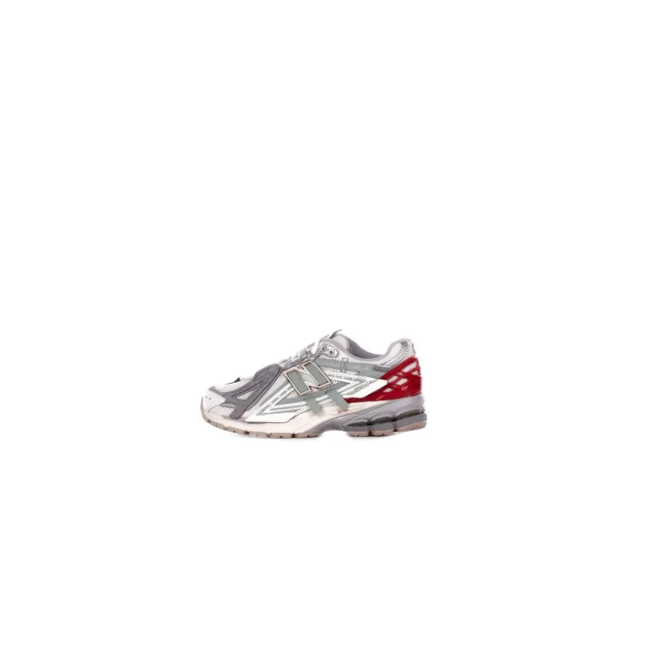 1906A Sneakers