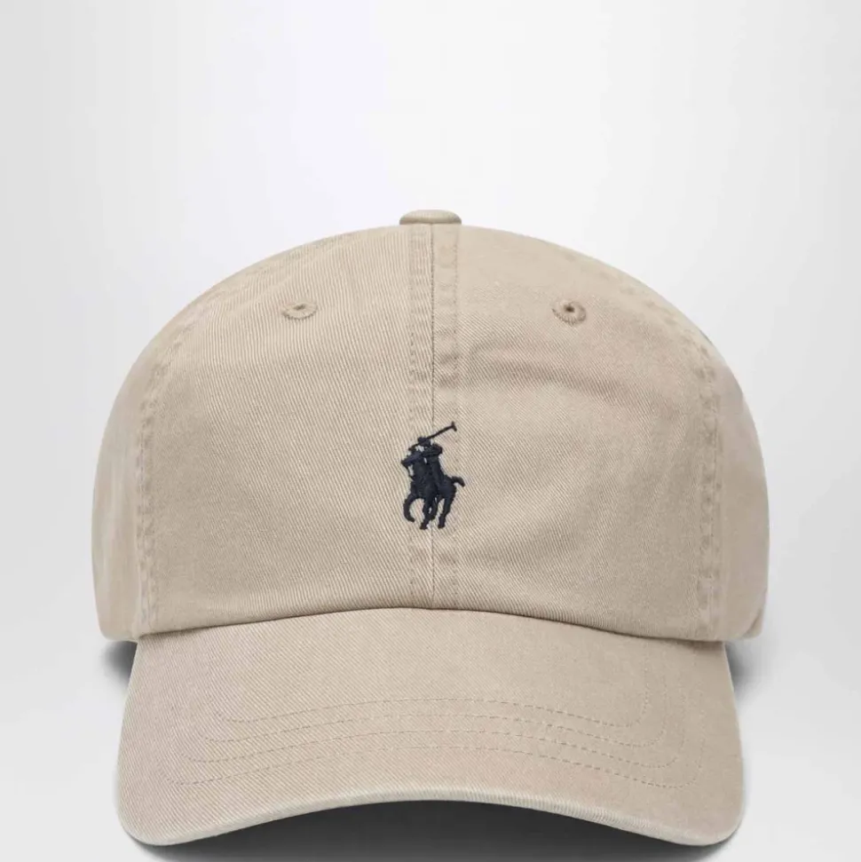 Caps