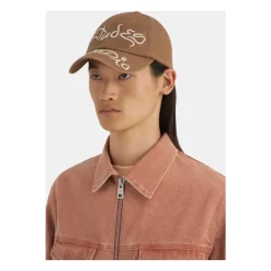 Caps