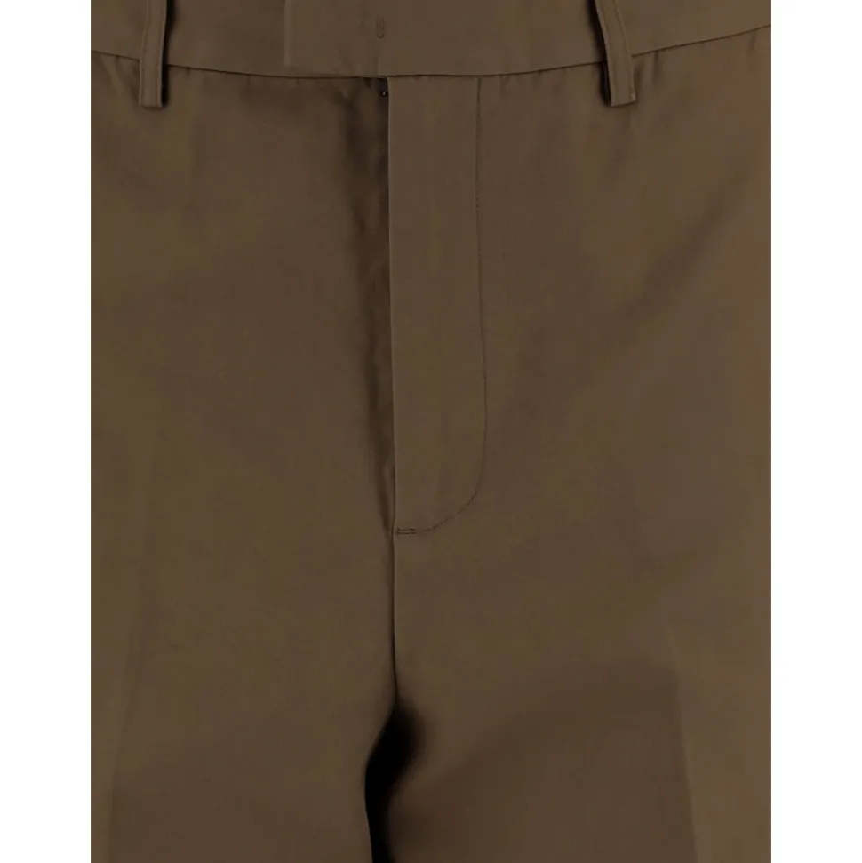 Chinos