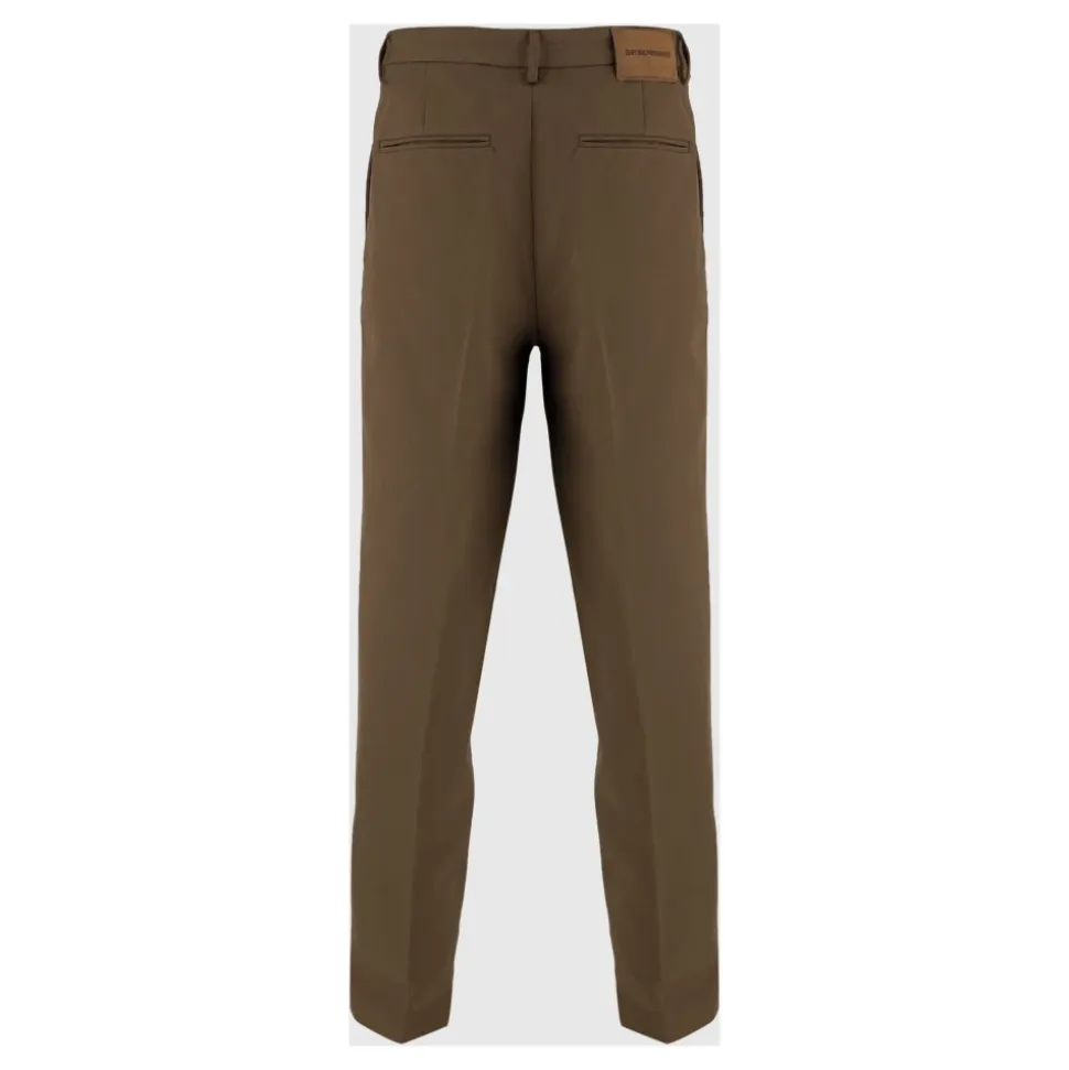 Chinos