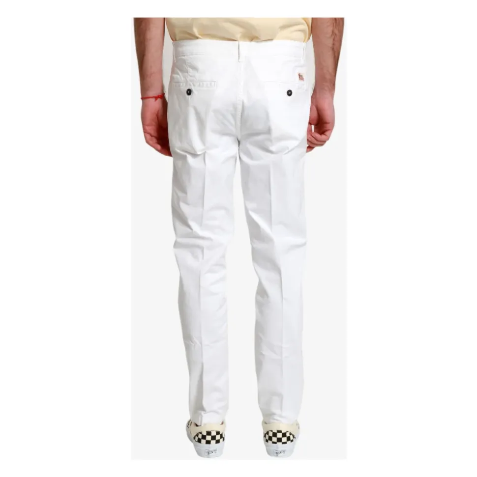Chinos