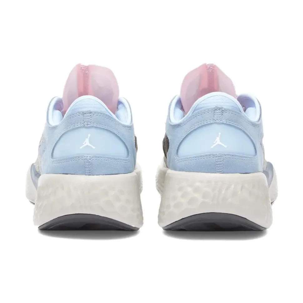 Delta 3 Low Sneakers