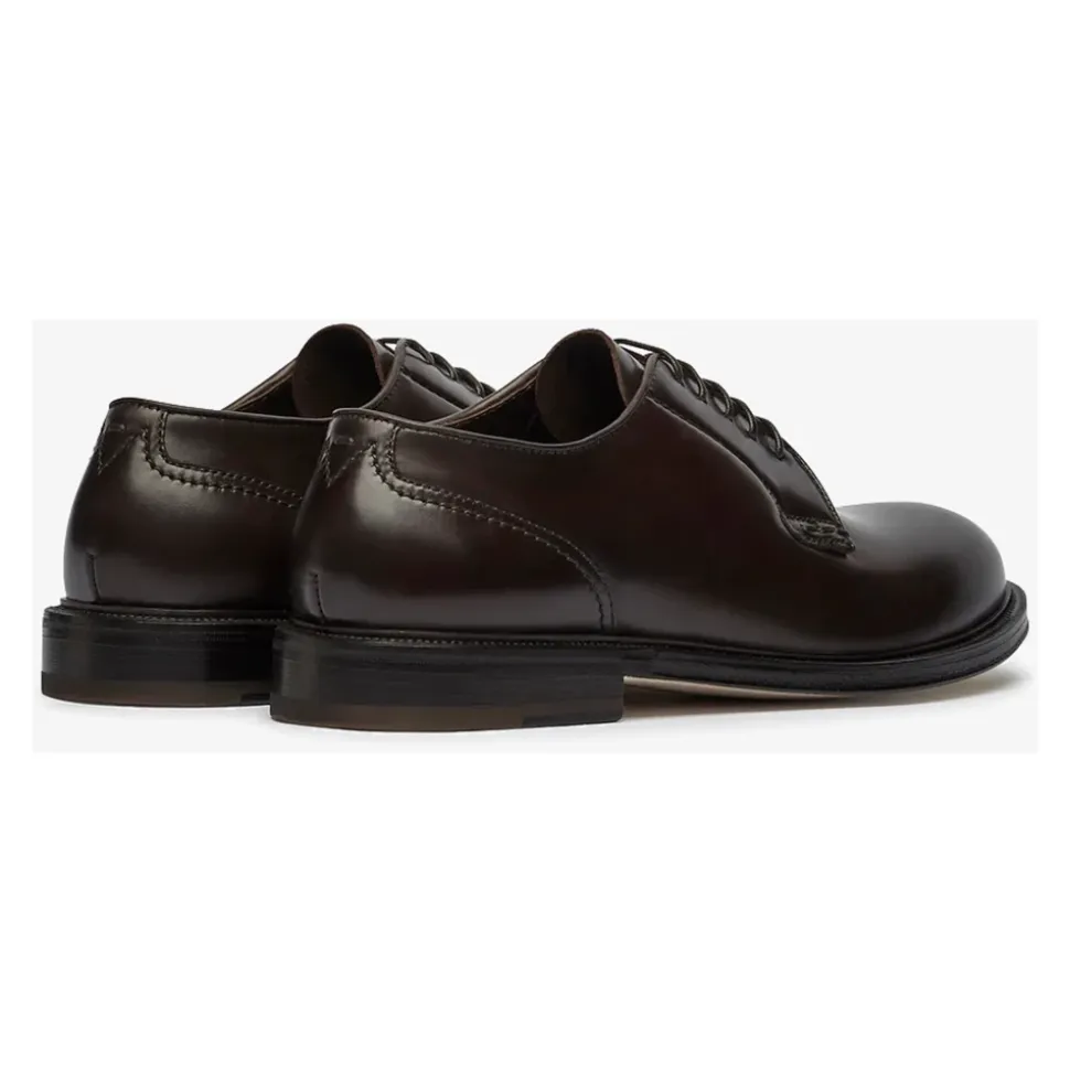 Flat Shoe
