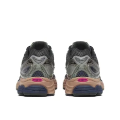 Flipflops & Slippers