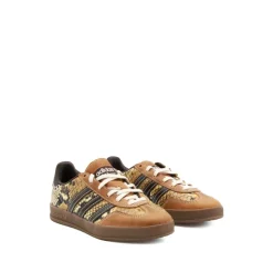 Gazelle Indoor