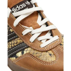 Gazelle Indoor