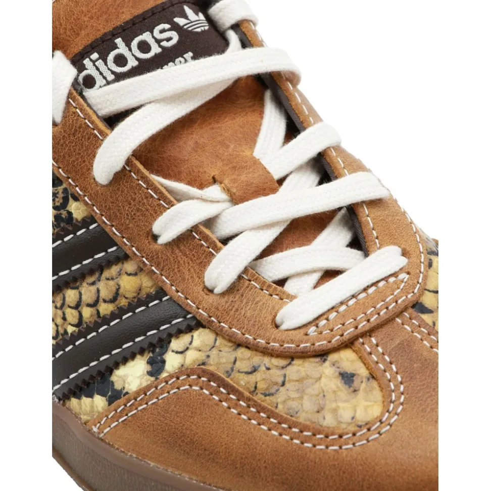 Gazelle Indoor