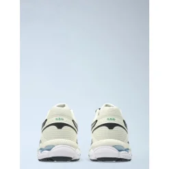 Gel-Cumulus 16 Sneakers