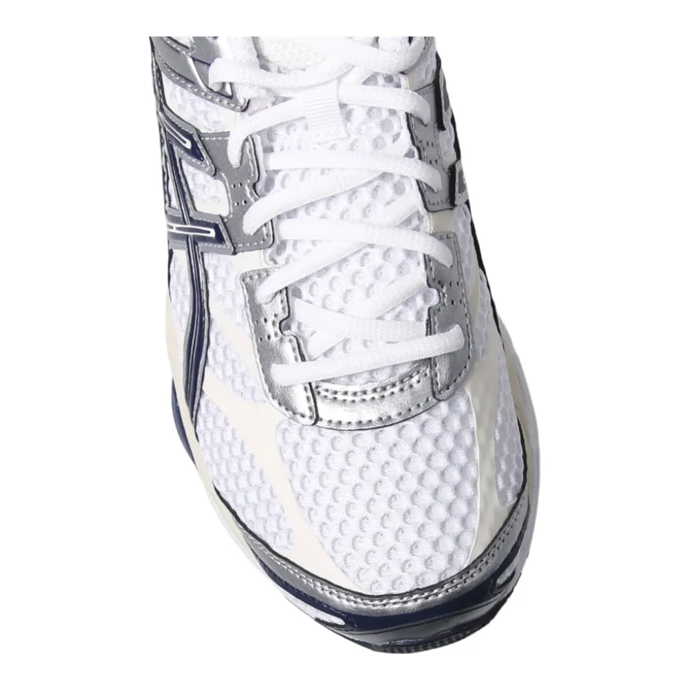 GEL CUMULUS 16 Sneaker