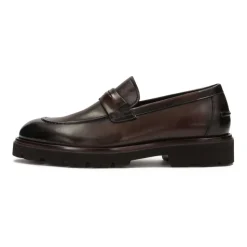 Instap halfschoenen op een dikke zool