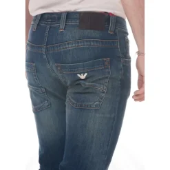 J06 Slim-fit Jeans