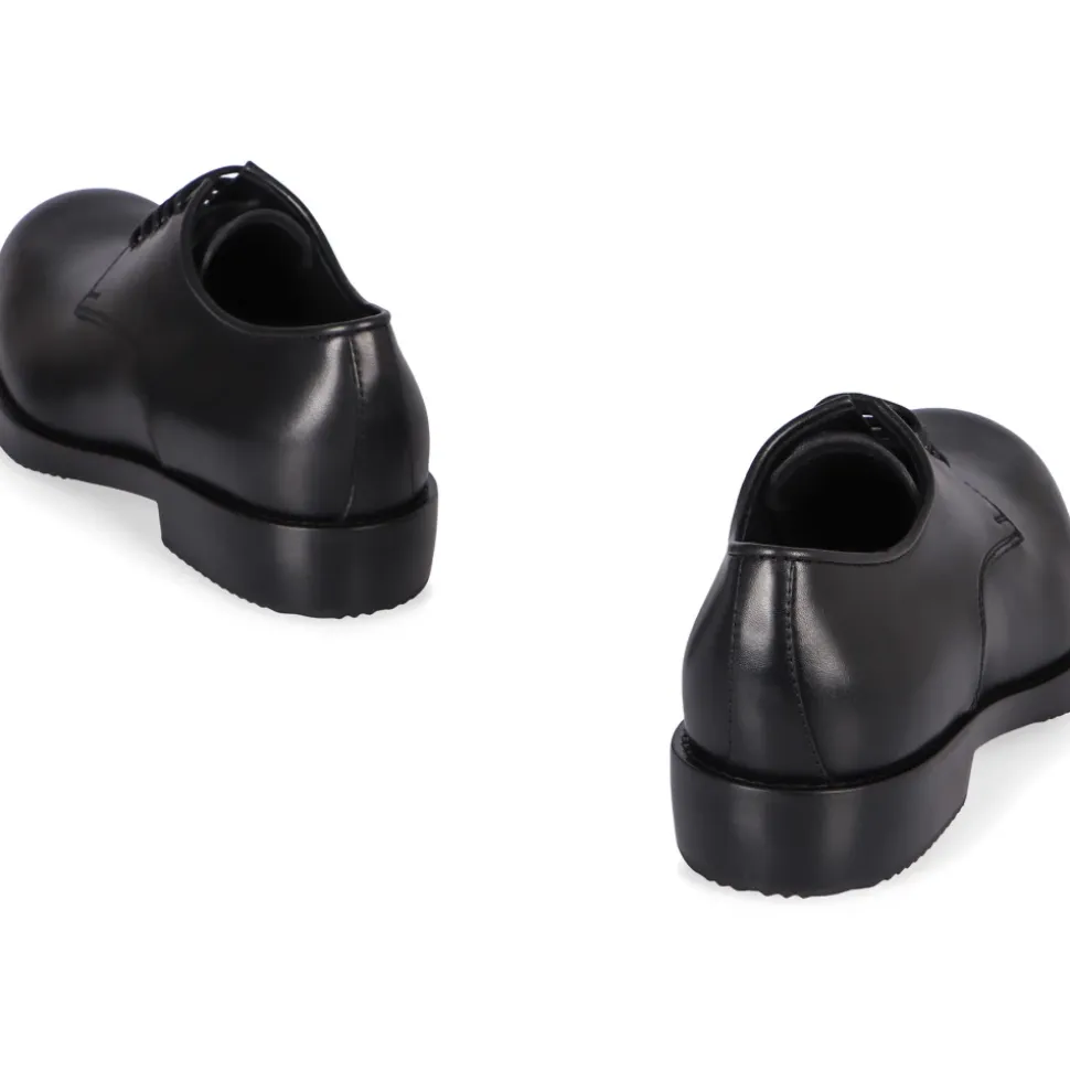 Klassieke leren veterschoenen