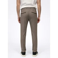 Master Chinos