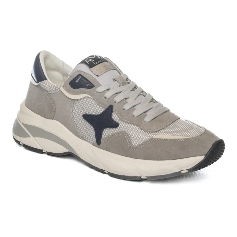 Moon Sneaker