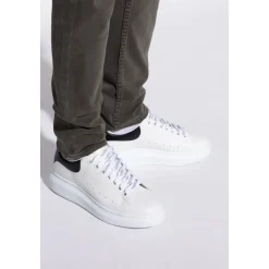 Oversized Sneaker