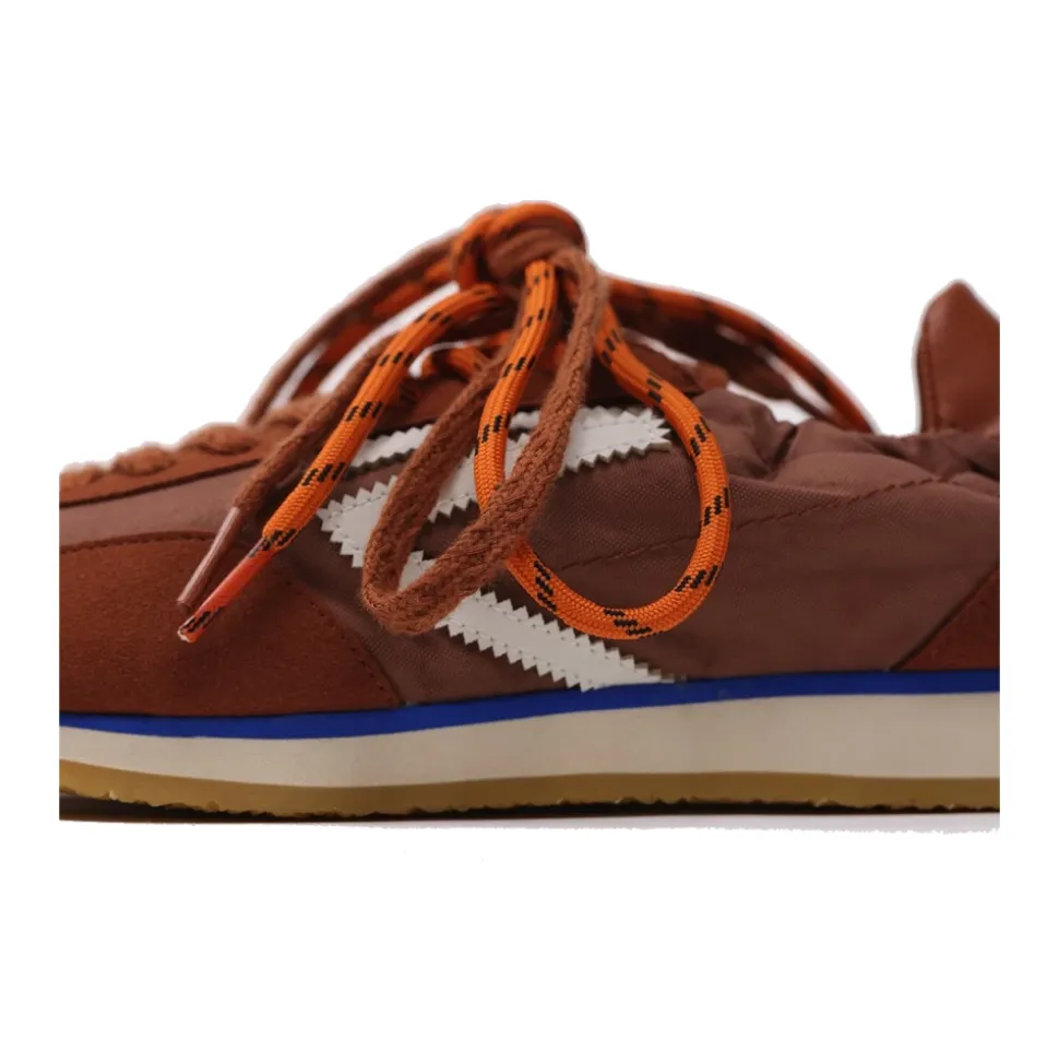 Panther Sneaker