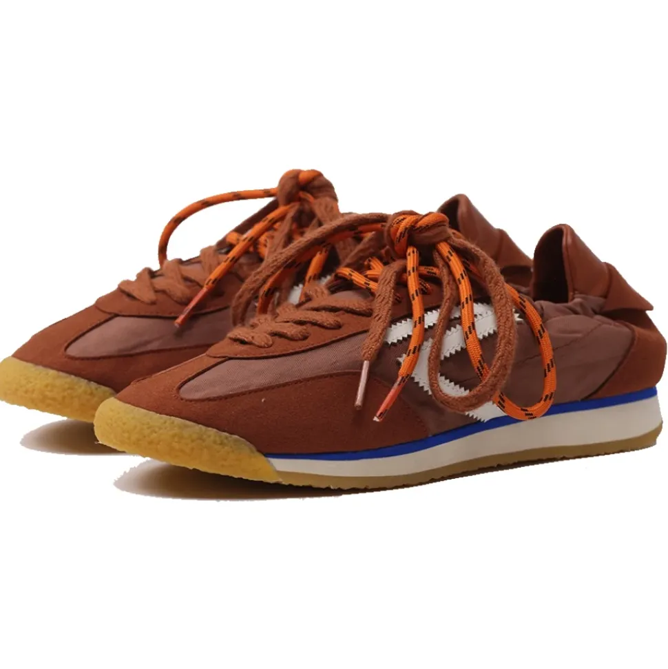 Panther Sneaker