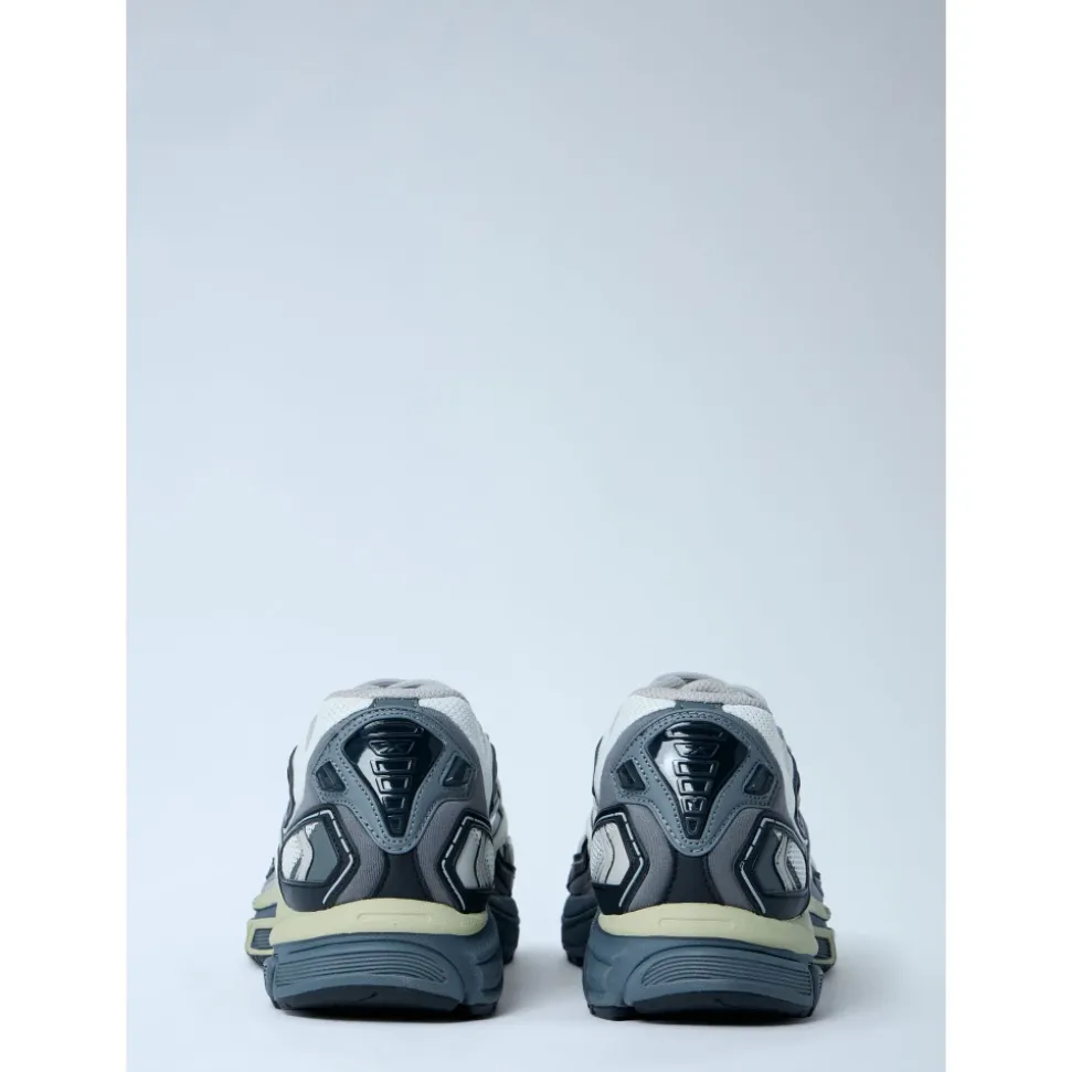 Premier Road Ultra Sneakers