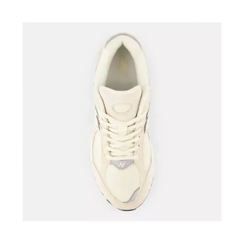 2002R Calm Taupe