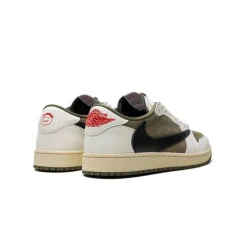 Retro Low OG SP Travis Scott