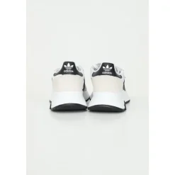 Retropy F2 Sneakers