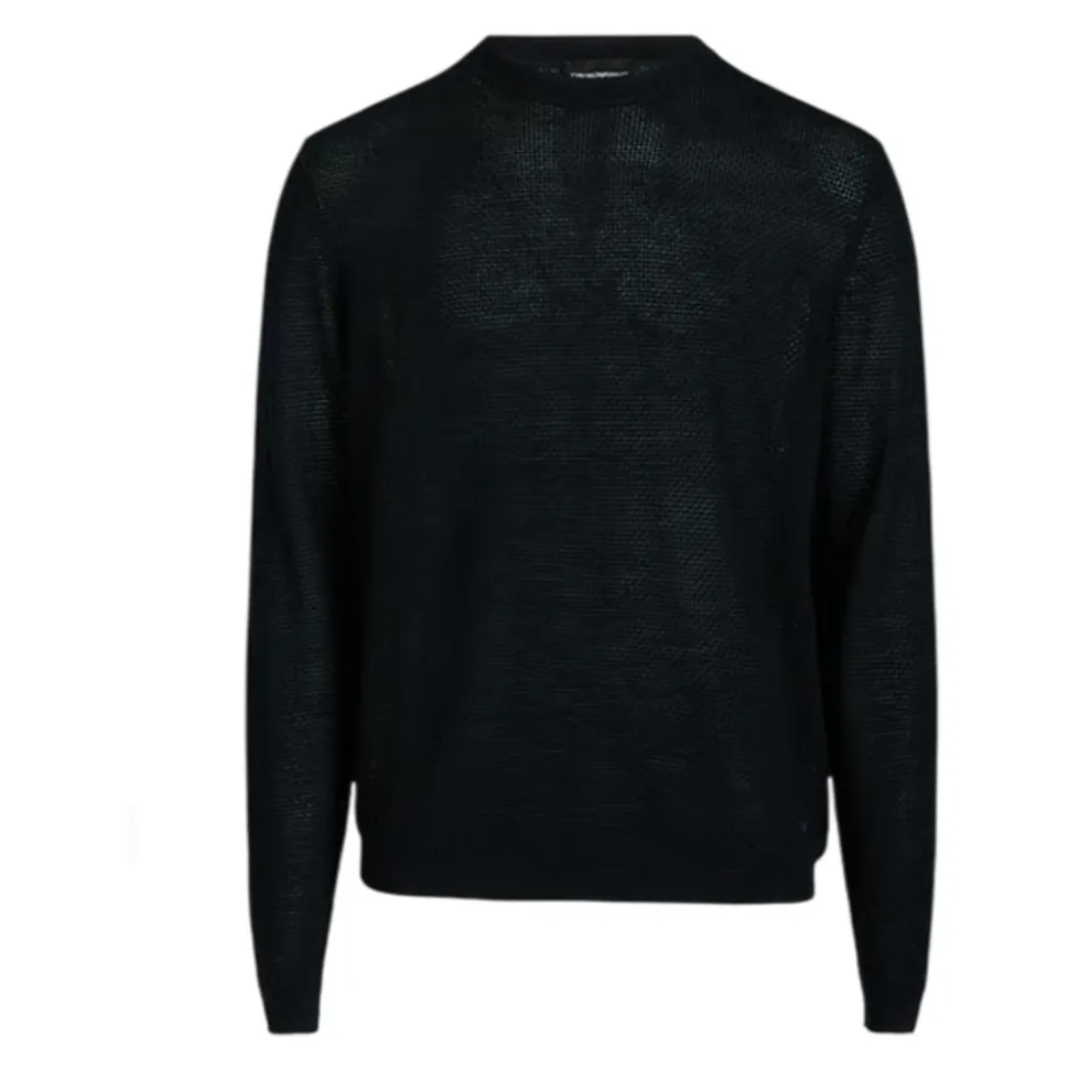 Rondgebreide kleding
