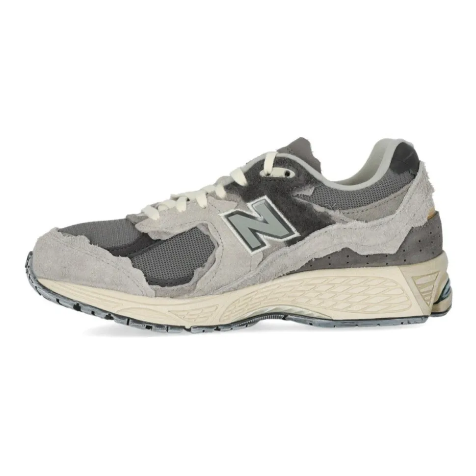 2002R Protection Pack Sneakers