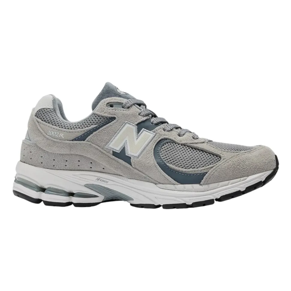 2002R Sneakers