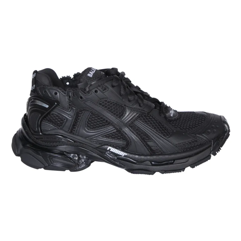 Runner Sneakers
