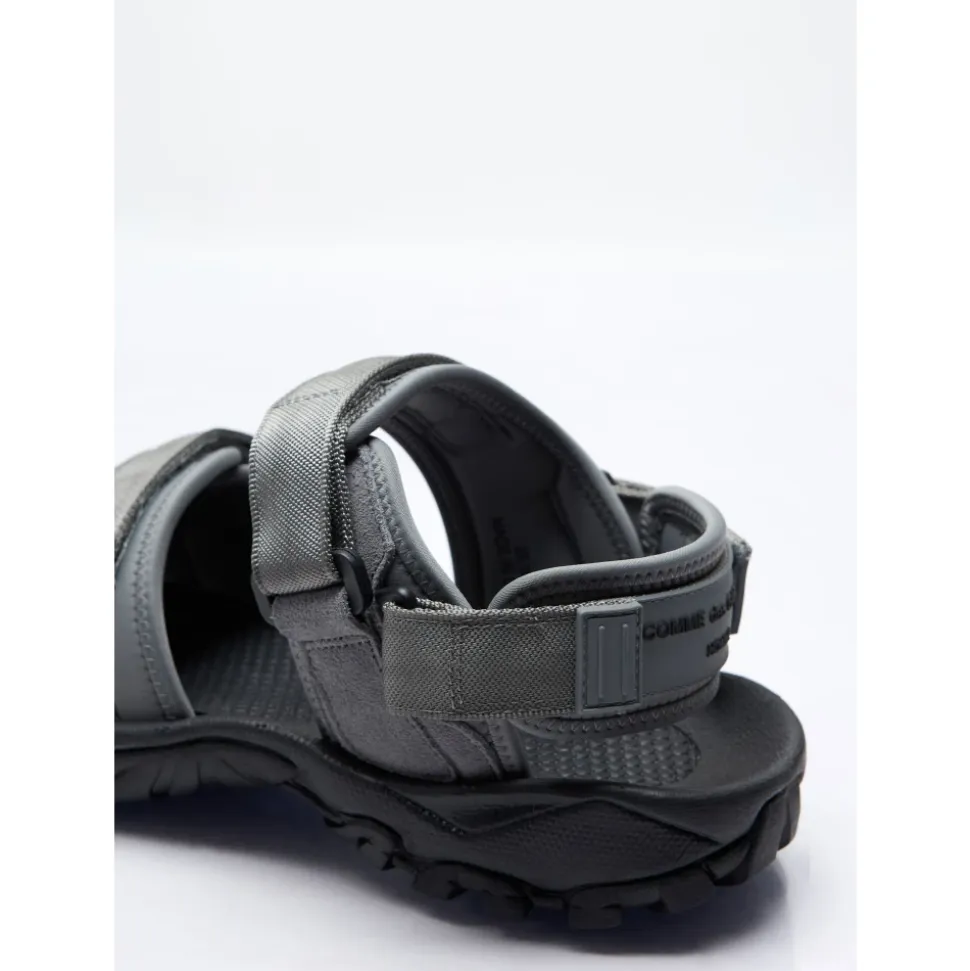 Sandalen met bandjes en logo-appliqué