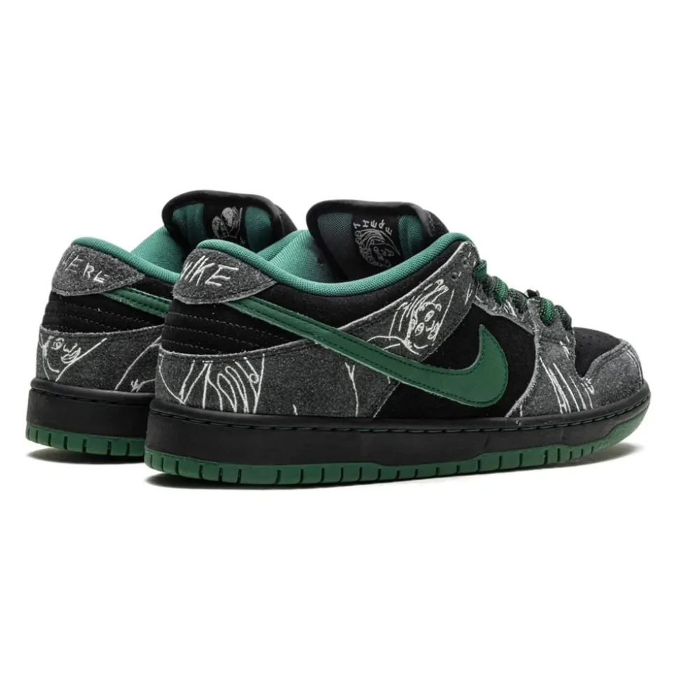 SB Dunk Low There Skateboards