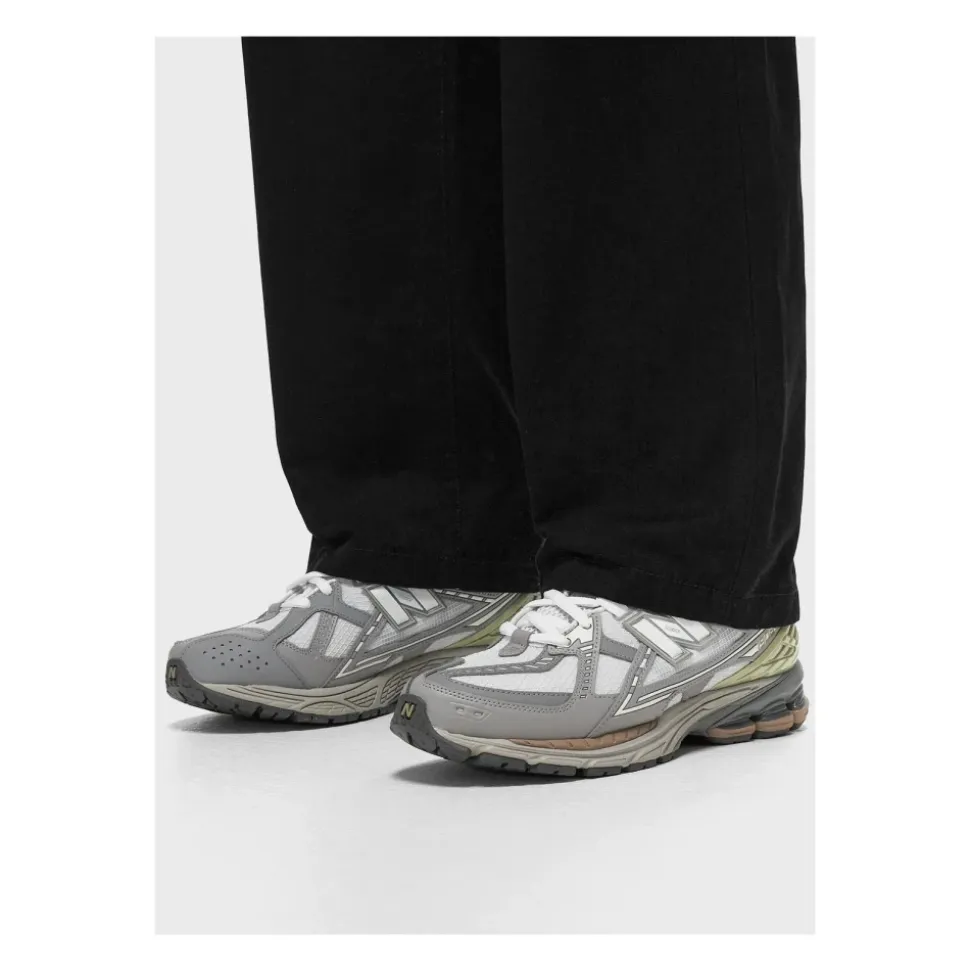 1906 Sneaker