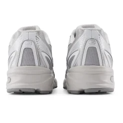 740 Sneaker
