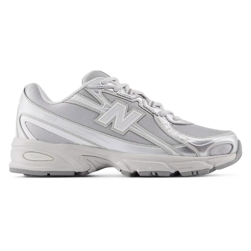 740 Sneaker