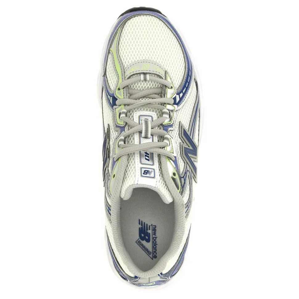 740 Sneakers