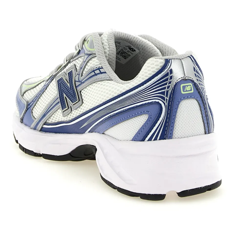 740 Sneakers