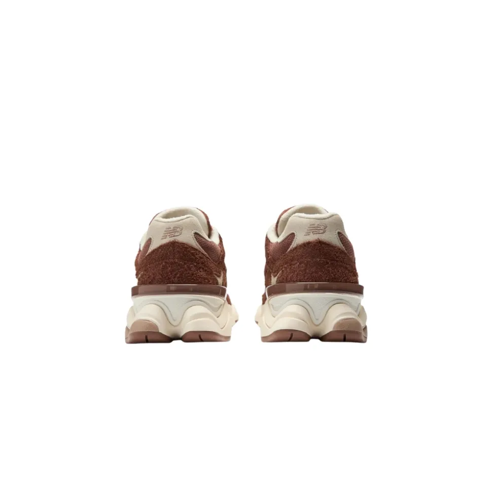9060 Sneakers