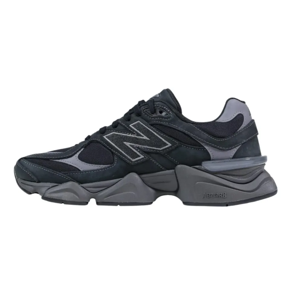 9060 Sneakers