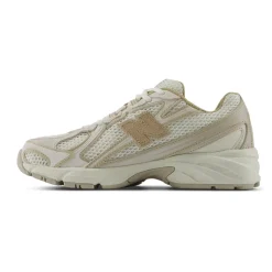 740 Sneakers