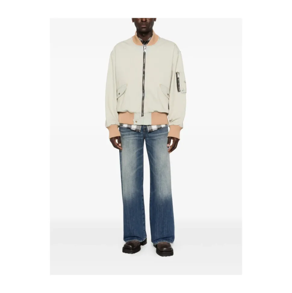 Straight Jeans