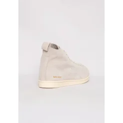 Superstar Hi Suede Sneakers in Goud