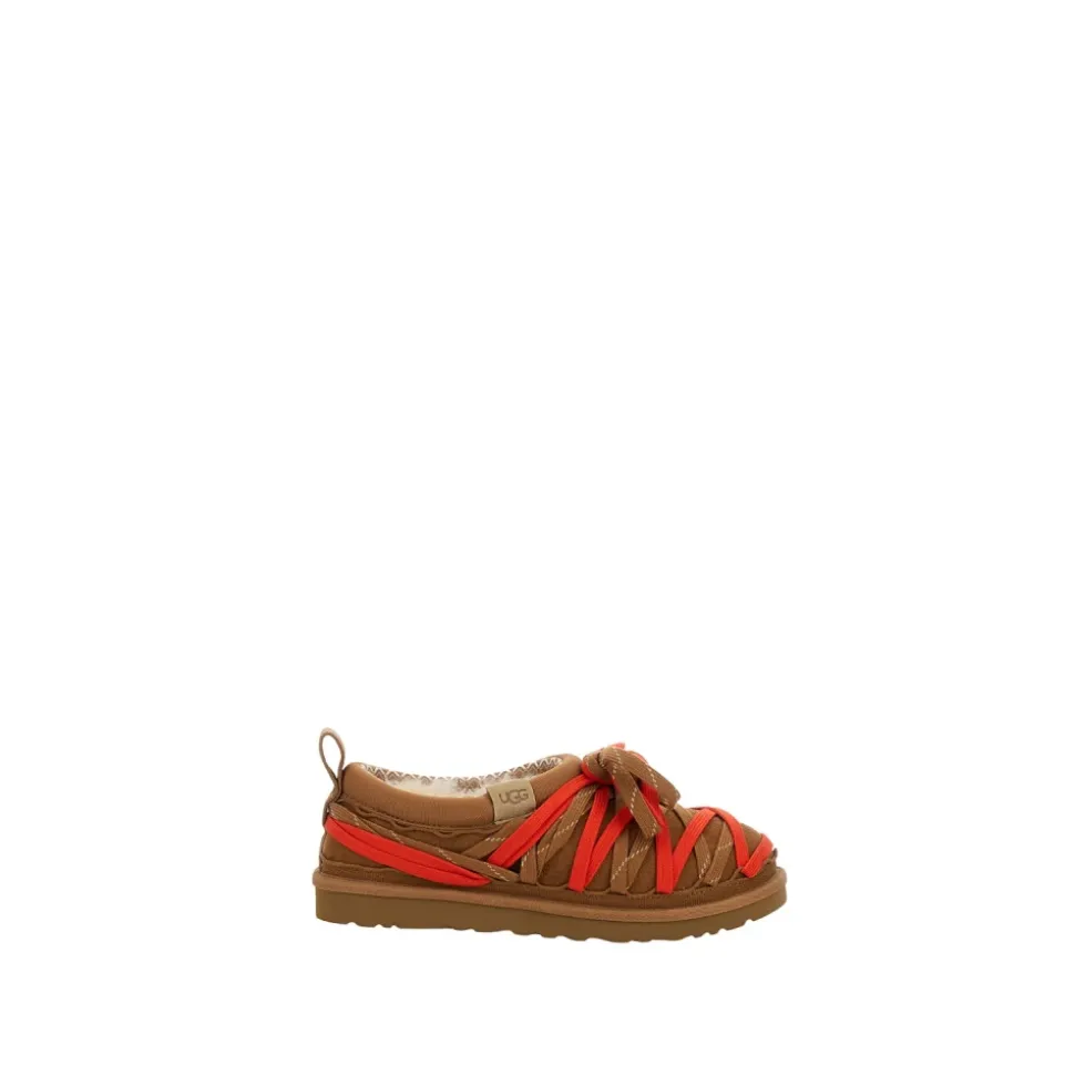 Tasman Lace Slipper