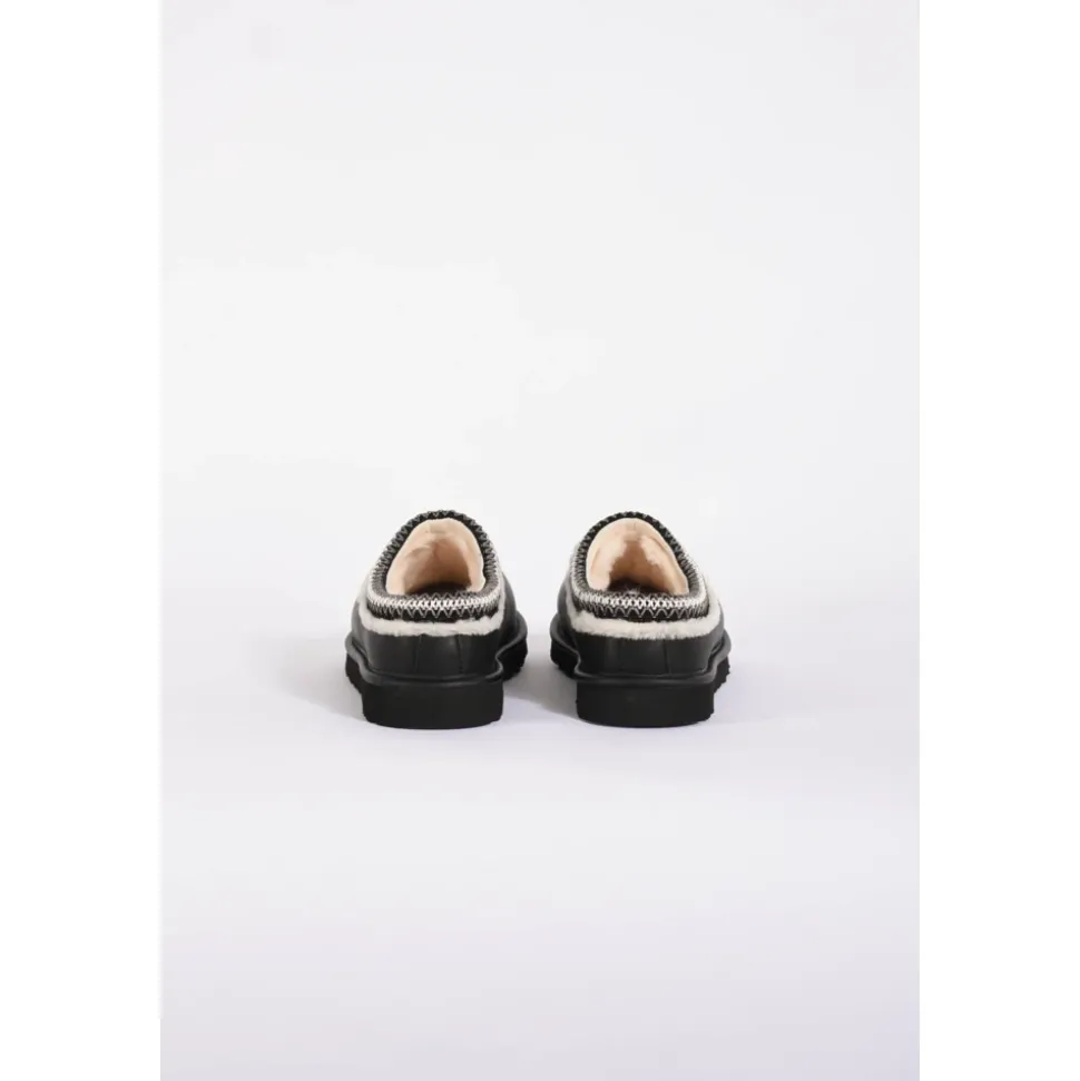 Tasman Slipper