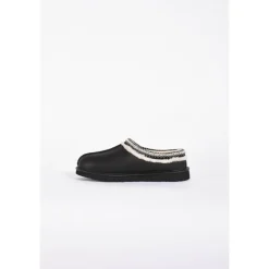 Tasman Slipper